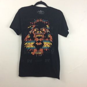 American rag | lion | tribal | tee shirt